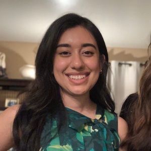 Meet your Posher, Isela